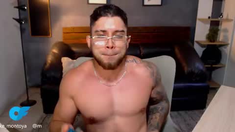 Snapshot of mike_montoya chatting on 16, 7, 2026 Mike Montoya online show from 16, 7, 2026