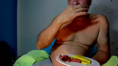 Snapshot of mike_williams53 chatting on 12, 3, 2025 mike_williams53 online show from 12, 3, 2025