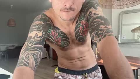 Snapshot of mikeappleseed chatting on 30, 10, 2025 mikeappleseed online show from 30, 10, 2025