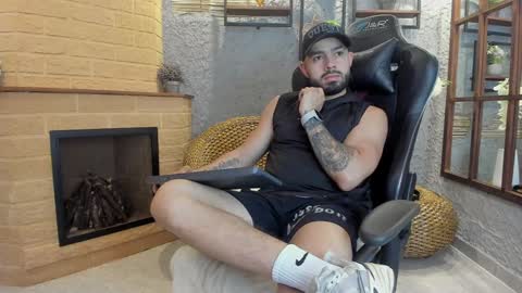 Snapshot of mikeblare chatting on 30, 1, 2025 Mike Blare online show from 30, 1, 2025