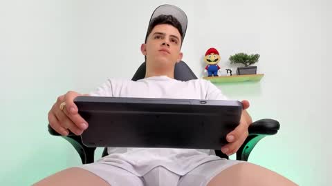 Snapshot of mikecooper_ chatting on 30, 10, 2025 Mike Cooper online show from 30, 10, 2025