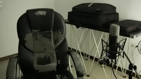 M i k e Crusoe online show from 1, 4, 2026