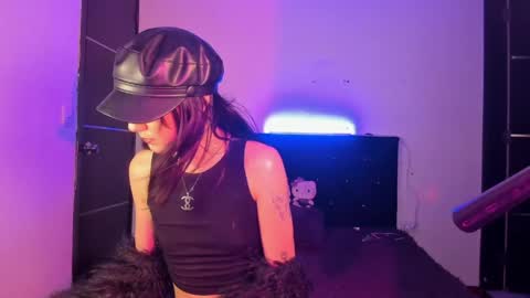 Snapshot of mikee_g chatting on 21, 4, 2026 ZARA BLARE online show from 21, 4, 2026