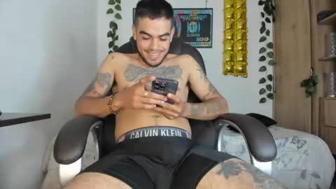 Snapshot of mikee_scooth chatting on 29, 1, 2025 mikee_scooth online show from 29, 1, 2025