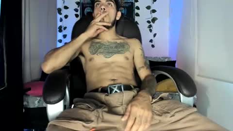 Snapshot of mikee_scooth chatting on 15, 9, 2025 mikee_scooth online show from 15, 9, 2025