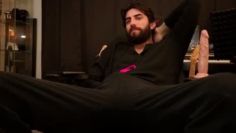 mikehawk1589 online show from 16, 3, 2026