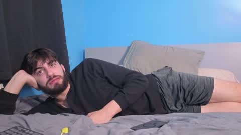 mikehawk1589 online show from 15, 4, 2026