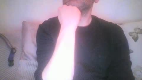 Snapshot of mikehockishuge9 chatting on 1, 1, 2025 mikehockishuge9 online show from 1, 1, 2025