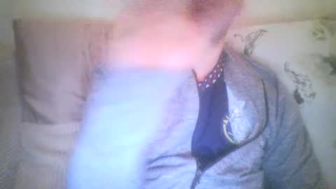 Snapshot of mikehockishuge9 chatting on 5, 1, 2025 mikehockishuge9 online show from 5, 1, 2025