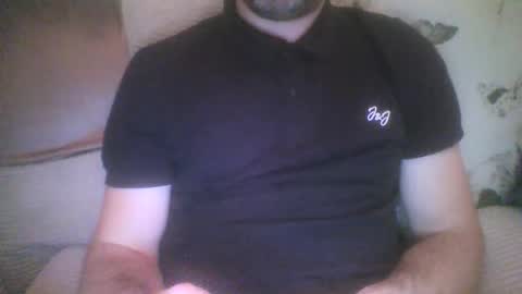 Snapshot of mikehockishuge9 chatting on 11, 10, 2025 mikehockishuge9 online show from 11, 10, 2025