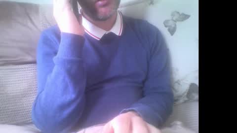 Snapshot of mikehockishuge9 chatting on 18, 11, 2025 mikehockishuge9 online show from 18, 11, 2025