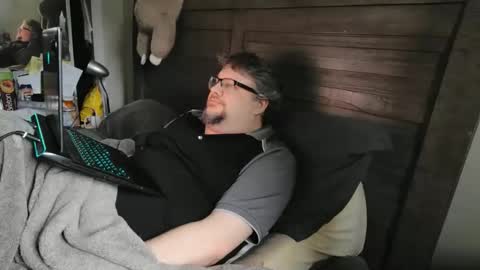 mikejws online show from 24, 11, 2025