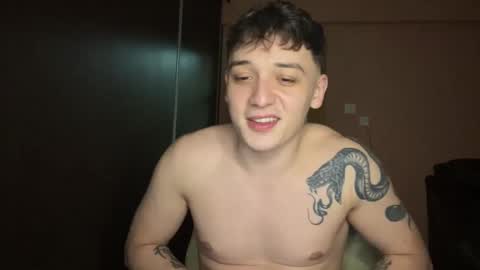 Snapshot of mikelaur chatting on 24, 2, 2025 MikeLaur online show from 24, 2, 2025