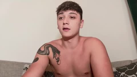 Snapshot of mikelaur chatting on 2, 10, 2025 MikeLaur online show from 2, 10, 2025