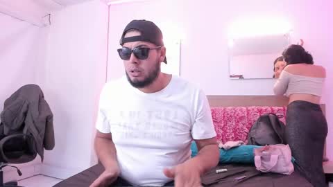 mike y gaby online show from 13, 1, 2026