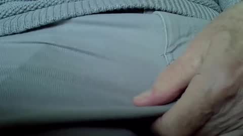 Snapshot of mikeybed chatting on 11, 11, 2025 mikeybed online show from 11, 11, 2025