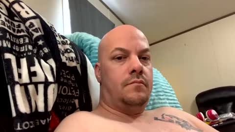 mikeylikesit2222 online show from 31, 12, 2024