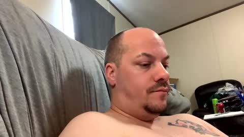 mikeylikesit2222 online show from 8, 2, 2025