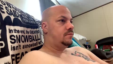 mikeylikesit2222 online show from 22, 2, 2025