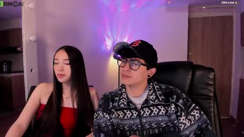 Snapshot of mikeyvioleta chatting on 22, 4, 2026 VIOLETAMIKE online show from 22, 4, 2026