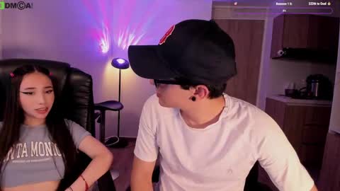 Snapshot of mikeyvioleta chatting on 6, 5, 2026 VIOLETAMIKE online show from 6, 5, 2026