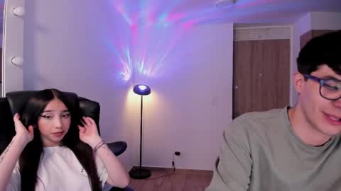 Snapshot of mikeyvioleta chatting on 28, 5, 2026 VIOLETAMIKE online show from 28, 5, 2026