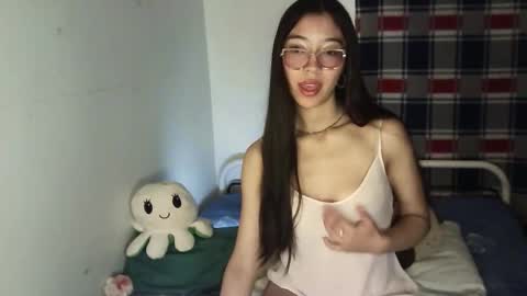 Mikhaela online show from 23, 10, 2025