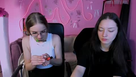 Miki online show from 17, 4, 2026