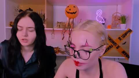 Snapshot of miki_ti chatting on 31, 10, 2025 miki_ti online show from 31, 10, 2025