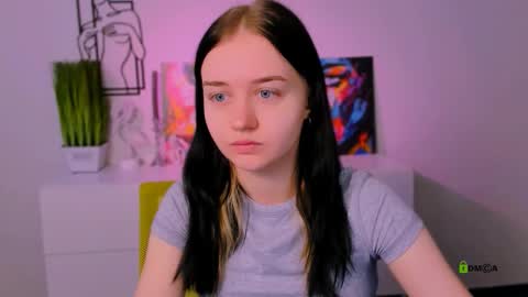 Snapshot of miki_ti chatting on 14, 11, 2025 miki_ti online show from 14, 11, 2025