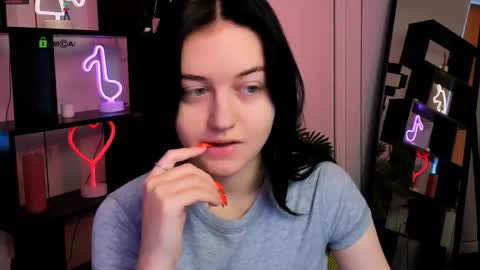 Snapshot of miki_ti chatting on 19, 11, 2025 miki_ti online show from 19, 11, 2025