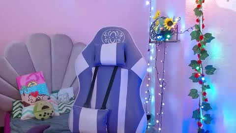 Mikka 3 online show from 4, 2, 2026