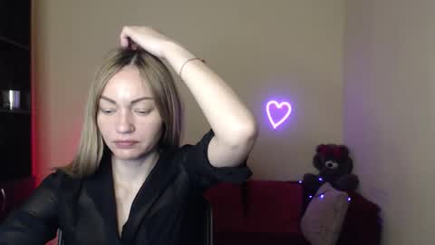 Snapshot of mikkey_mouse8 chatting on 21, 5, 2026 Adalina online show from 21, 5, 2026