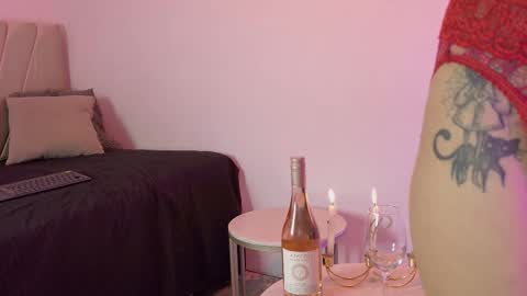 Mikoto Urb online show from 9, 11, 2025