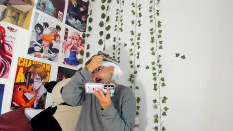   miku katsuragi  online show from 7, 1, 2025