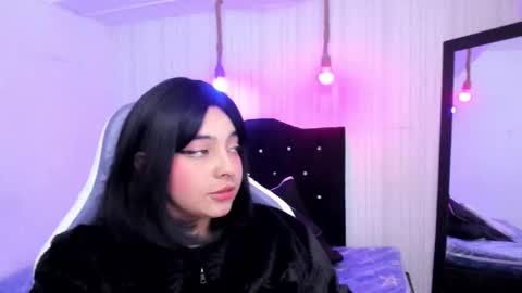   miku katsuragi  online show from 7, 11, 2025