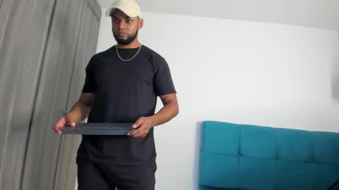 Miky online show from 6, 10, 2025