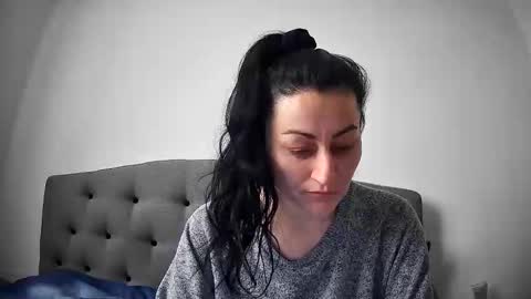 Mikyloveu online show from 25, 3, 2026