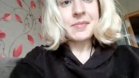 Snapshot of mila_420 chatting on 28, 9, 2025 Mila 420 online show from 28, 9, 2025
