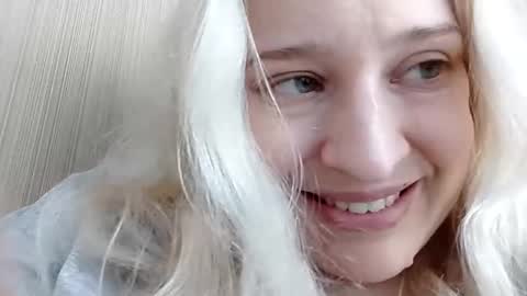 Mila 420 online show from 22, 3, 2026