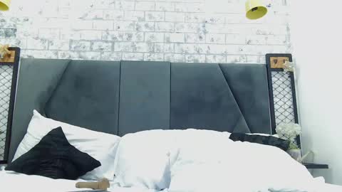 mila_adamss online show from 9, 1, 2025