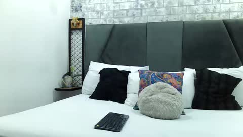 mila_adamss online show from 19, 2, 2025