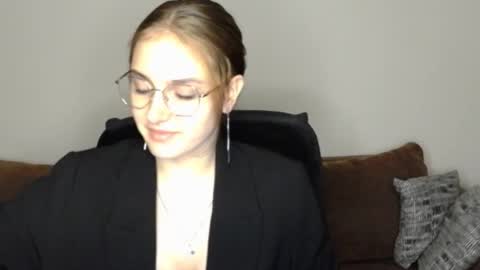 mila_keyy online show from 29, 10, 2025