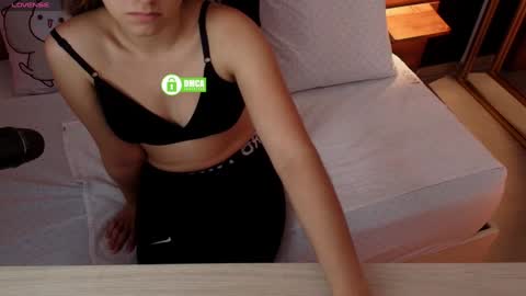 Milena  online show from 6, 2, 2025