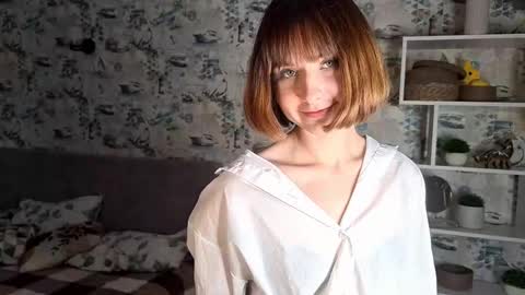 Snapshot of mila_norris chatting on 22, 10, 2025 Jane online show from 22, 10, 2025