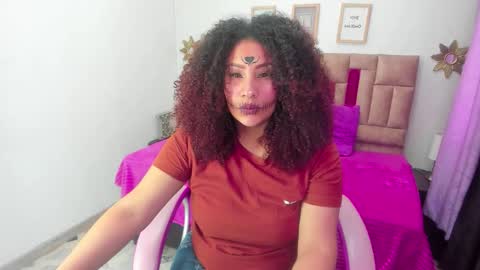 Snapshot of mila_rozze chatting on 26, 10, 2025 online show from 26, 10, 2025