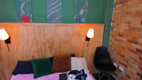 Snapshot of mila_samy chatting on 8, 10, 2025 Mila and samy online show from 8, 10, 2025