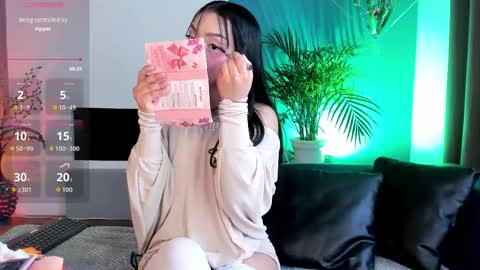 Mila online show from 19, 10, 2025