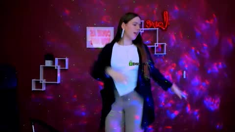 mila_sun__ online show from 18, 2, 2026