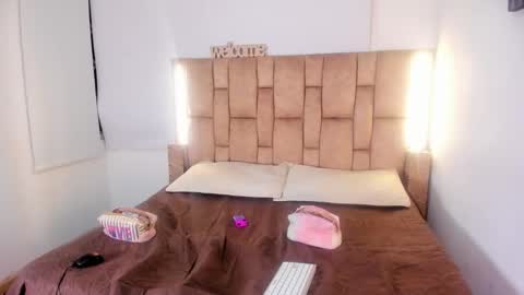 Snapshot of milaa__rosee chatting on 20, 2, 2026 Mila online show from 20, 2, 2026